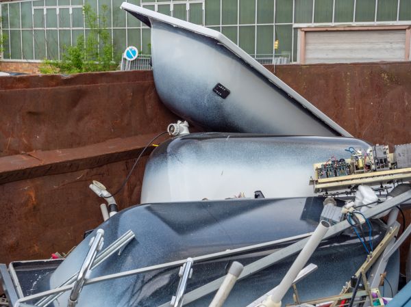 Bathtub Disposal in Ankeny